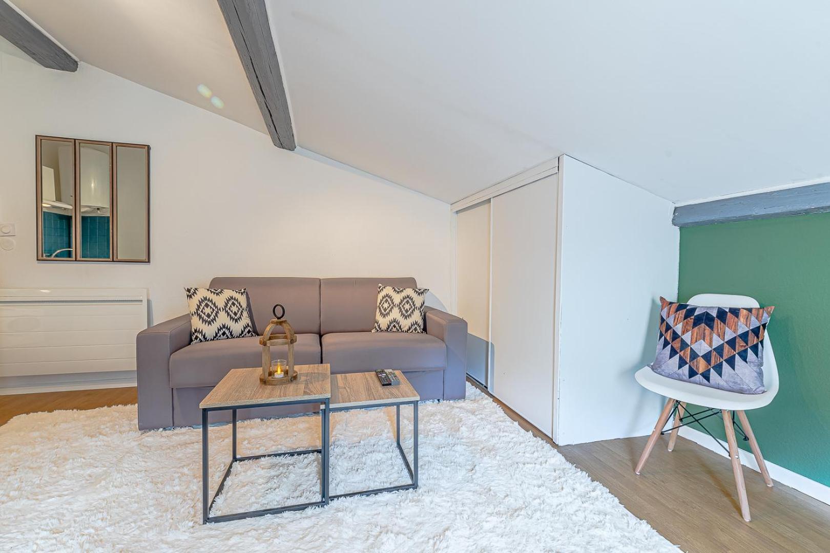 Studio & Appts - 1 A 4 Lits, 1 To 4 Beds - 1 A 7 Pers, 1 To 7 Pax - Confort, Flexibilite Hayange Exterior photo