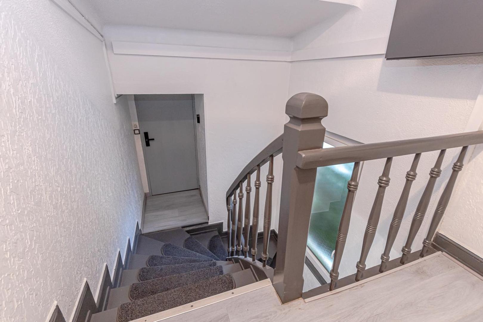 Studio & Appts - 1 A 4 Lits, 1 To 4 Beds - 1 A 7 Pers, 1 To 7 Pax - Confort, Flexibilite Hayange Exterior photo